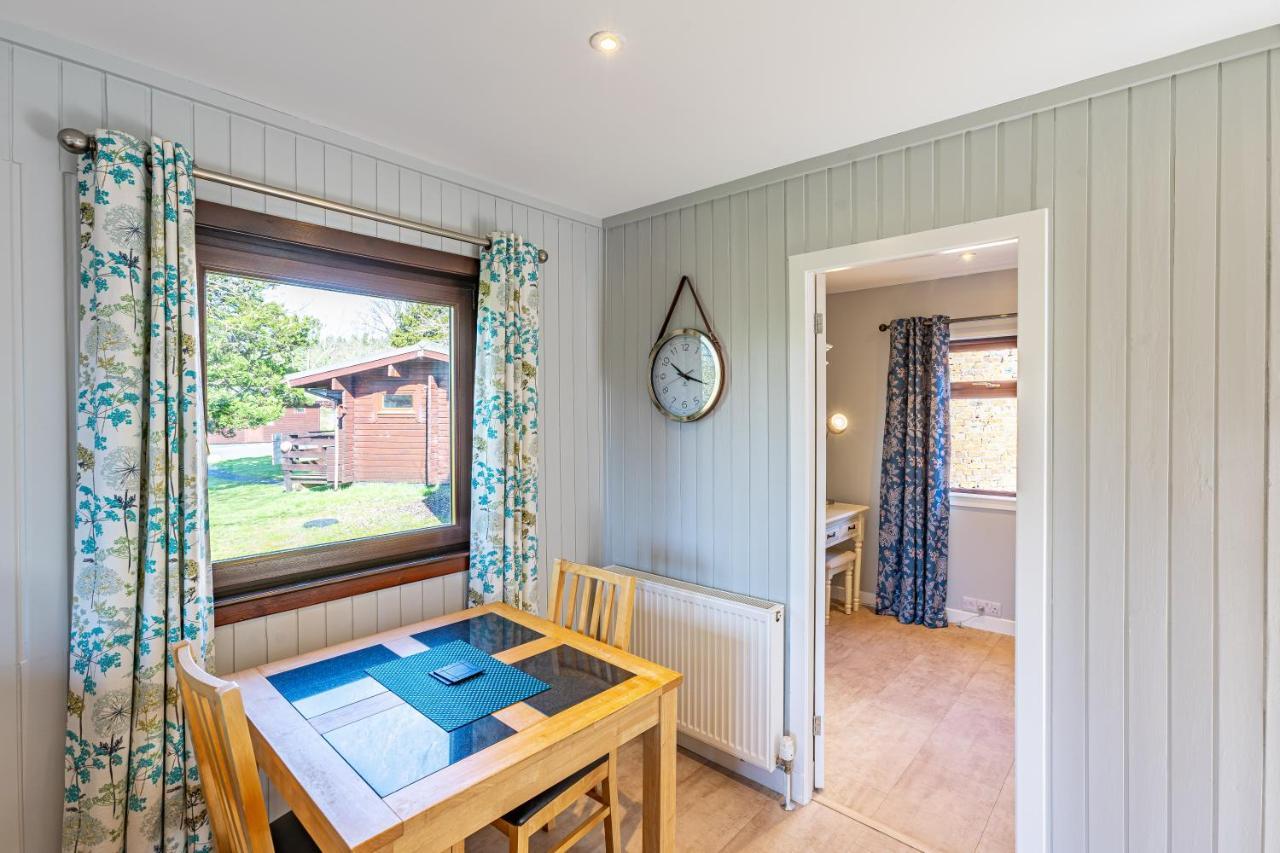 Bluebell Lodge 7 With Hot Tub Newton Stewart Dış mekan fotoğraf