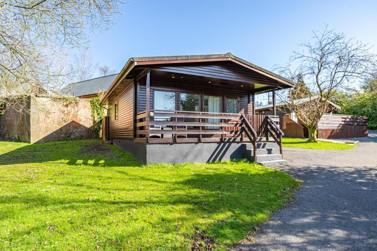 Bluebell Lodge 7 With Hot Tub Newton Stewart Dış mekan fotoğraf