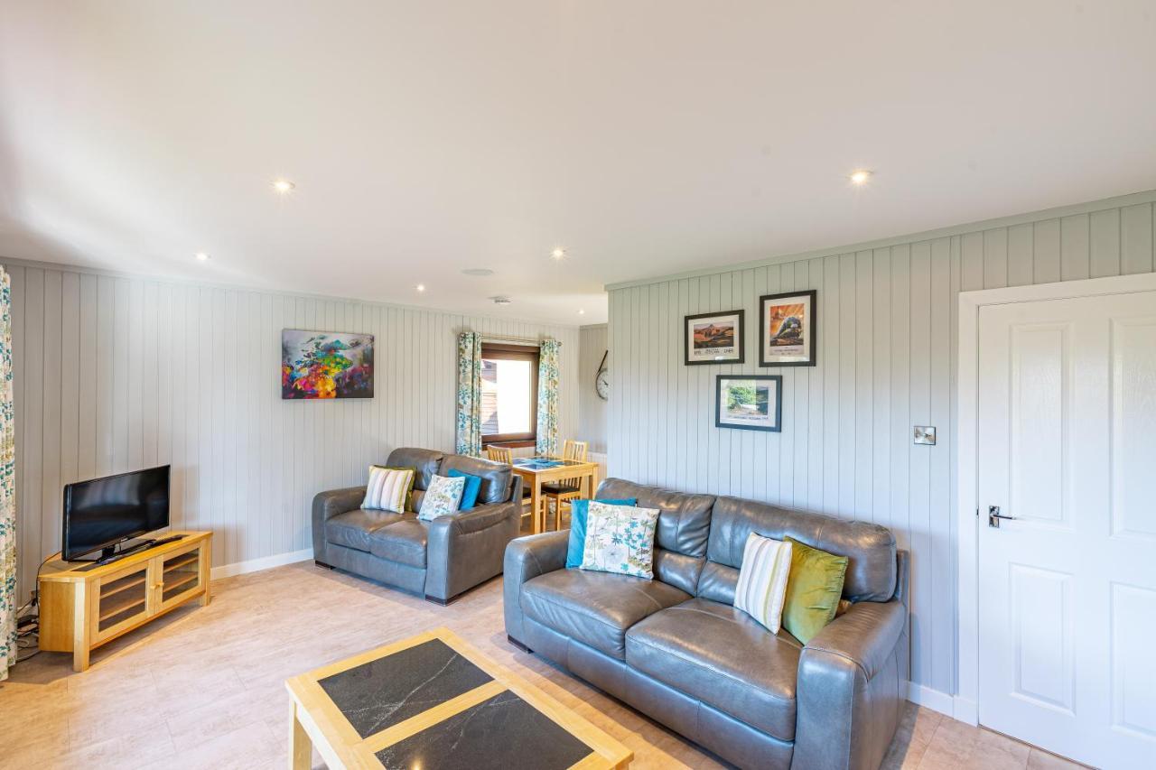 Bluebell Lodge 7 With Hot Tub Newton Stewart Dış mekan fotoğraf