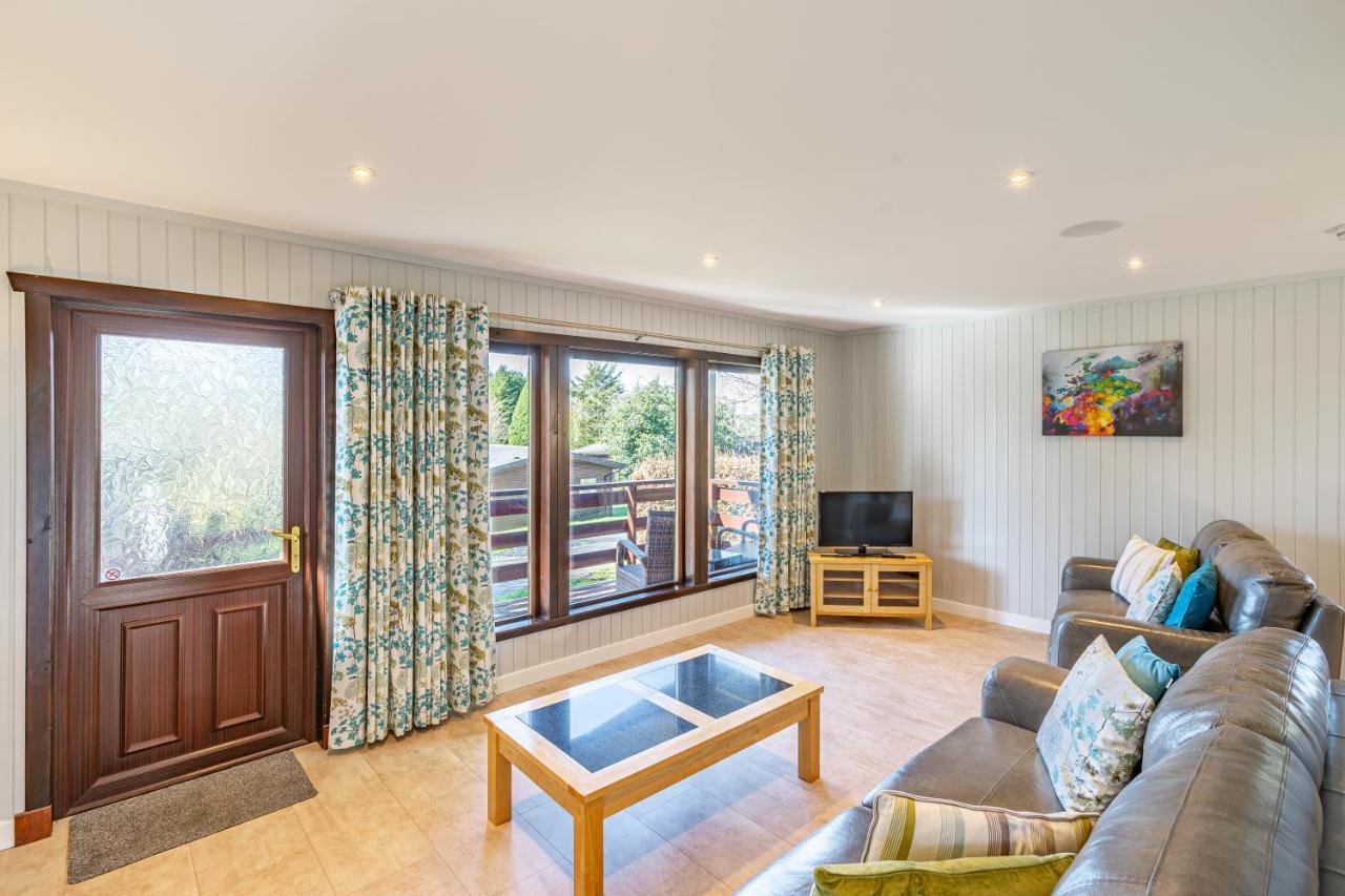 Bluebell Lodge 7 With Hot Tub Newton Stewart Dış mekan fotoğraf